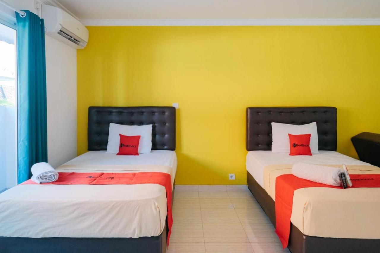 OYO 90568 Kawaii Apartments Balian Exterior foto
